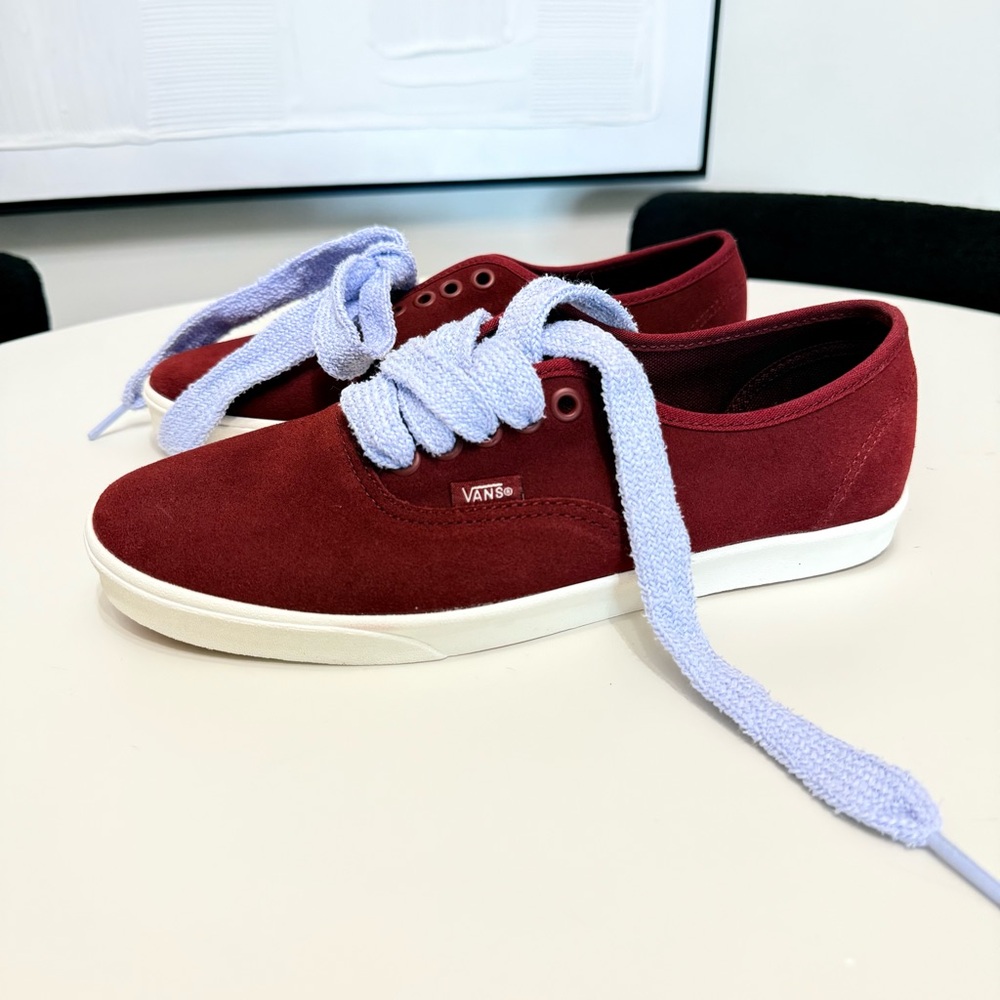 Vans Burgundy Suede Sneakers‎ fluffy laces Vans Authentic Low Pro  Fat Lace